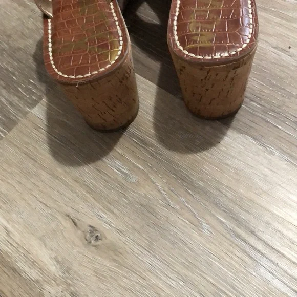 Sam Edelman cork Platform Thong Sandals. - Picture 5 of 11